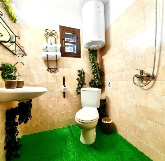 בונגלו סטנדרט עם נוף לגינה, Complex Arbanashki Style Panoramic View With Summer And Winter Terrace, Sauna, Children S And Adult