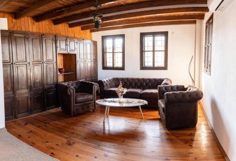 בונגלו משפחתי, Complex Arbanashki Style Panoramic View With Summer And Winter Terrace, Sauna, Children S And Adult