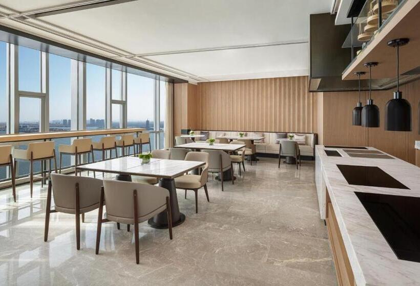 Номер Клуб Кровать Кинг, Qingdao Marriott Hotel Jiaozhou
