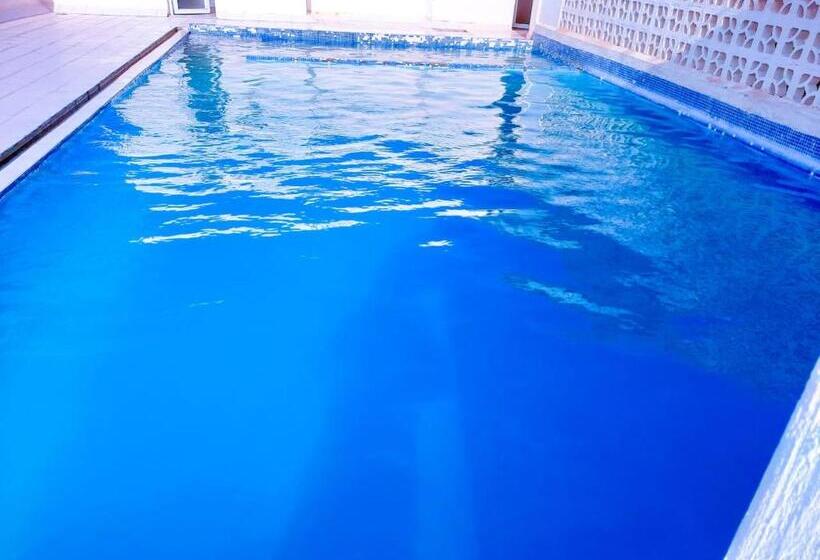 اتاق استاندارد, Two Bedroms At Kisimani Heights