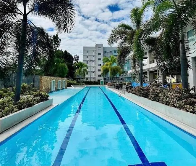 ファミリールーム, 8 Spatial By Forever Mc Condotel 5311