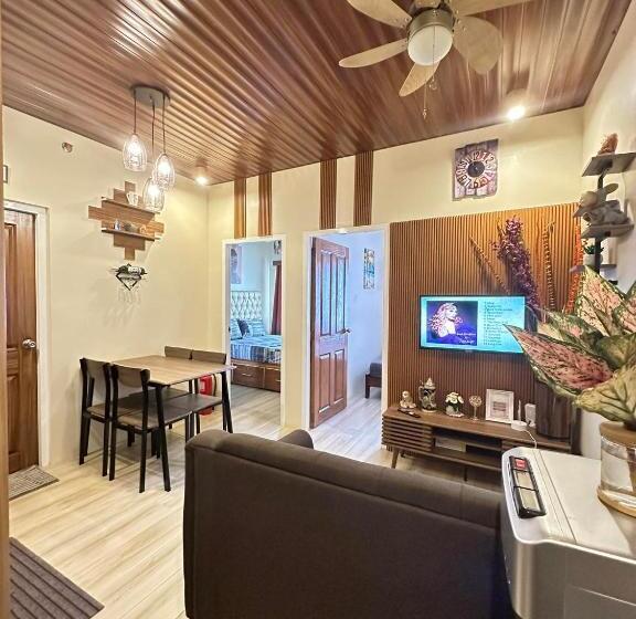 חדר משפחתי, Forevermc Condotel