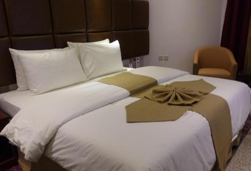 スイート, Al Jaad Kudai