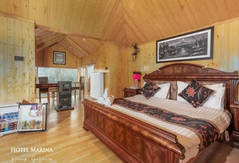 スーペリアールーム, Marina Gulmarg