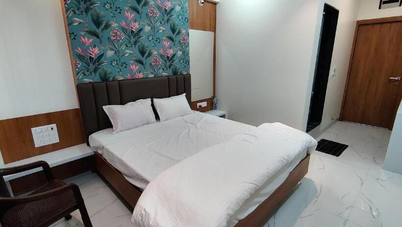 豪华房间, Mayur Residency
