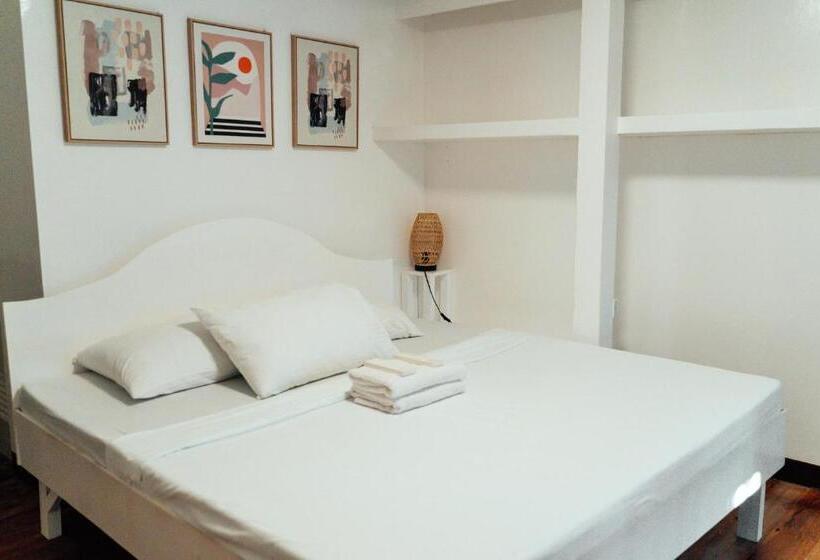 اتاق خانوادگی, Mazawa Siargao