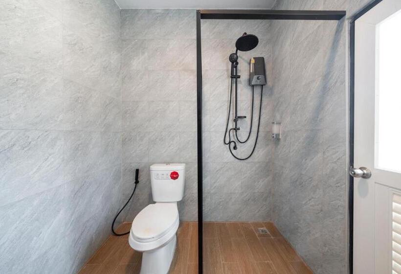 이코노미 룸, Pran Riverside