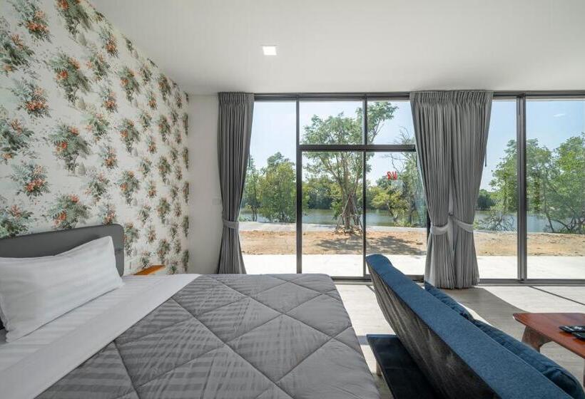 스탠다드 룸 킹사이즈 침대, Pran Riverside