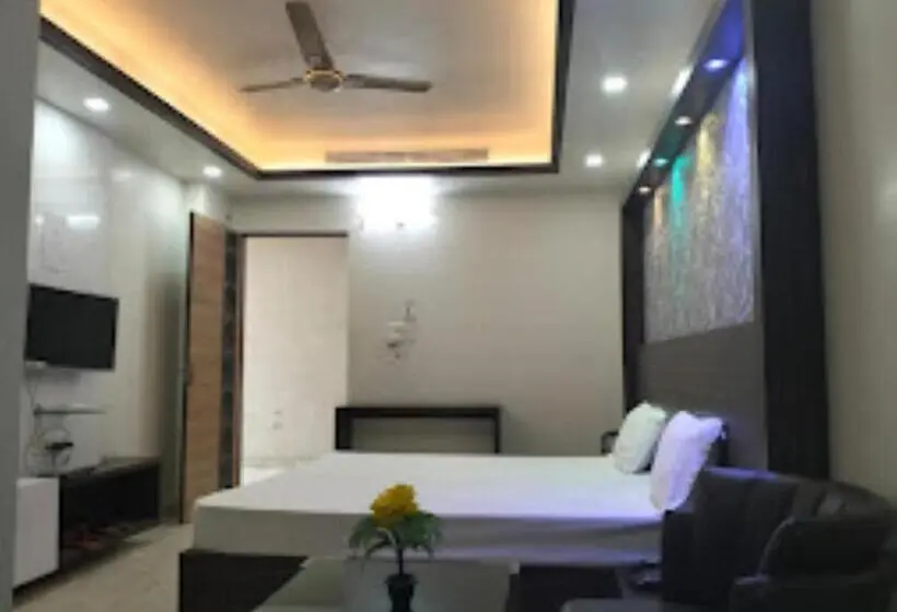 スタンダードルーム, Shiv Kashi,sultanpur