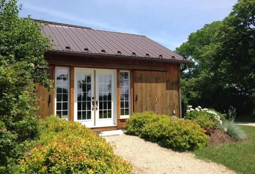 ２ベッドルームハウス, The Farm Shed Guelph Elora