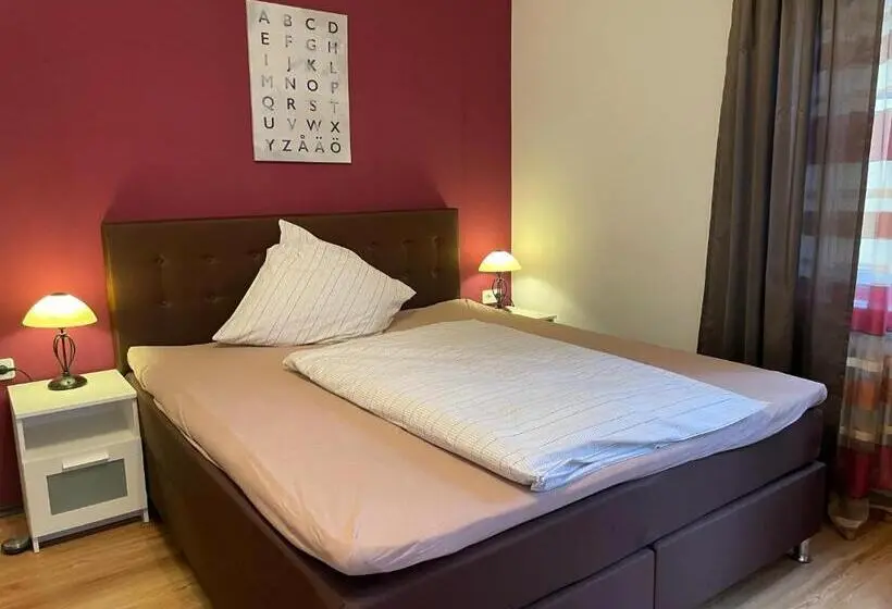 Standard Yhden Hengen Huone, Cochemer Arkaden