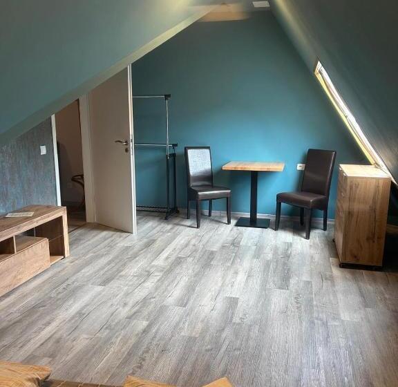 침실 3개 아파트, Cochemer Arkaden