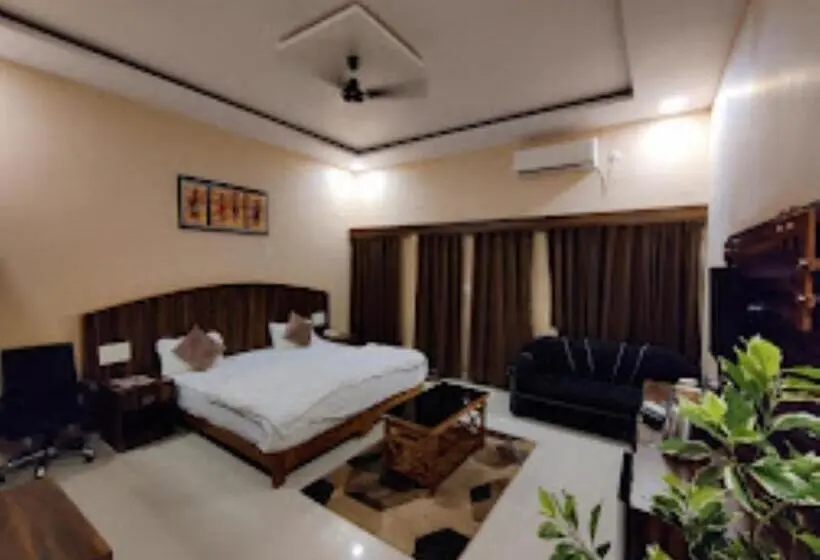 デラックススイート, Aaradhya International Jagdalpur