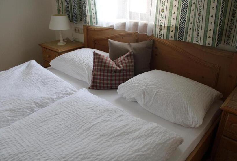 Семейный Номер Вид на Горы, Neufangbauer, Familie Sabine Und Peter Hauser