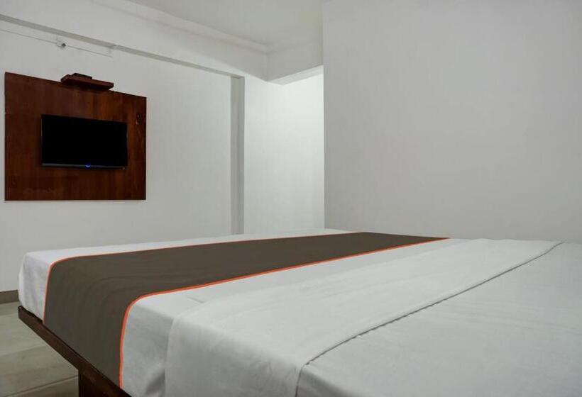 三人经典房间, 82142 Sai Inn Lodging