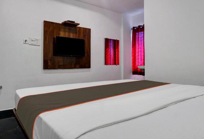 三人经典房间, 82142 Sai Inn Lodging