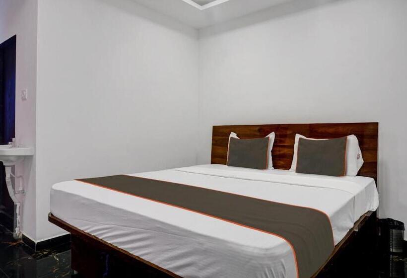 三人经典房间, 82142 Sai Inn Lodging