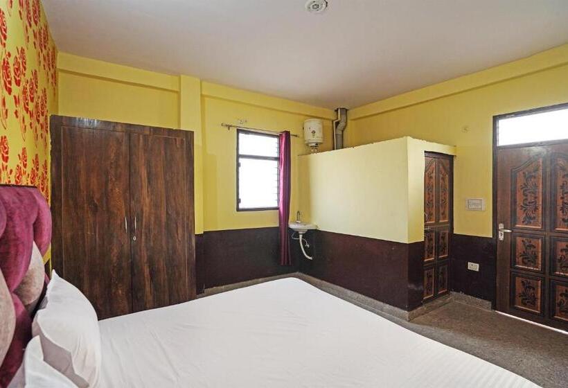 Трехместный Номер Классика, Oyo Sun Burst Residency