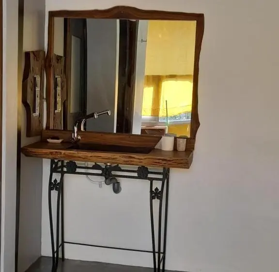 Standard-huone Allasnäkymä, Villa Gady