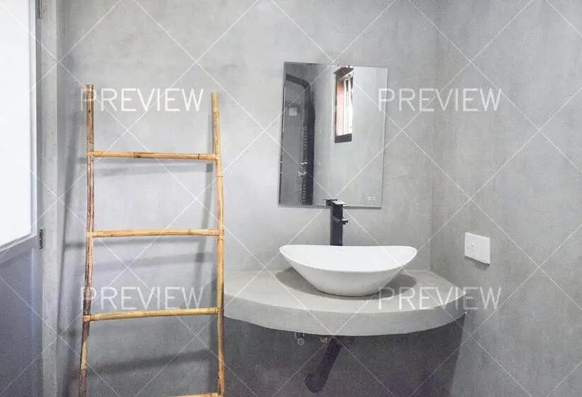 Economy Yhden Hengen Huone, Villa Risithenmi