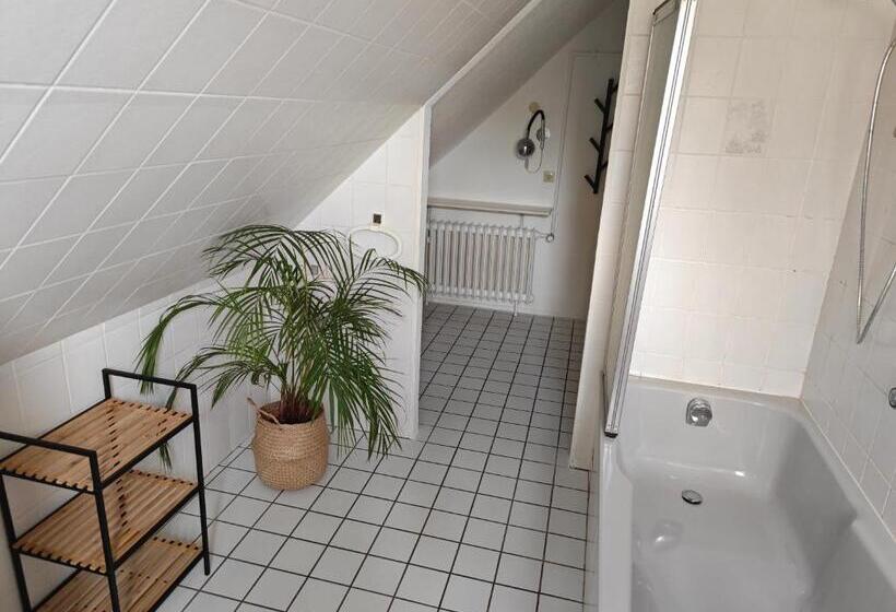 家庭间, Gasthaus Zur Riete