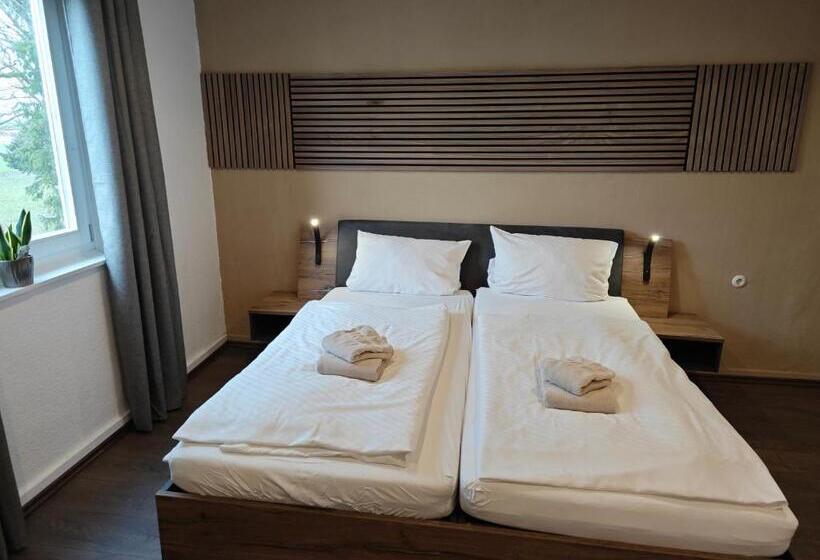 家庭间, Gasthaus Zur Riete