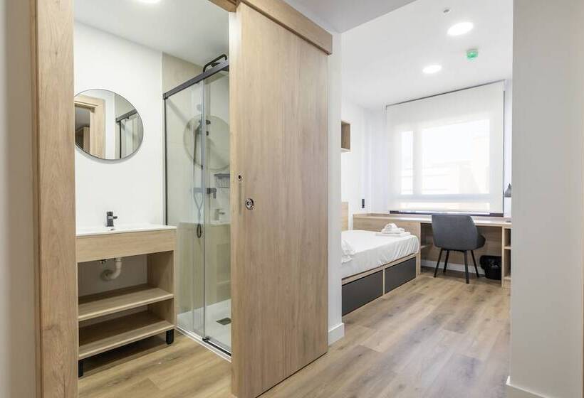 اتاق استاندارد, Micampus Salcedo Student Residence