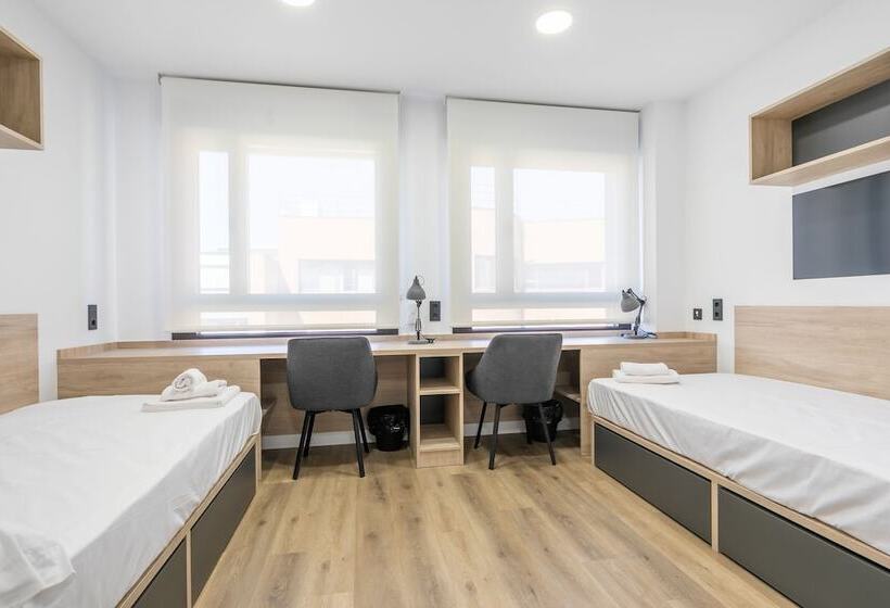 اتاق استاندارد, Micampus Salcedo Student Residence