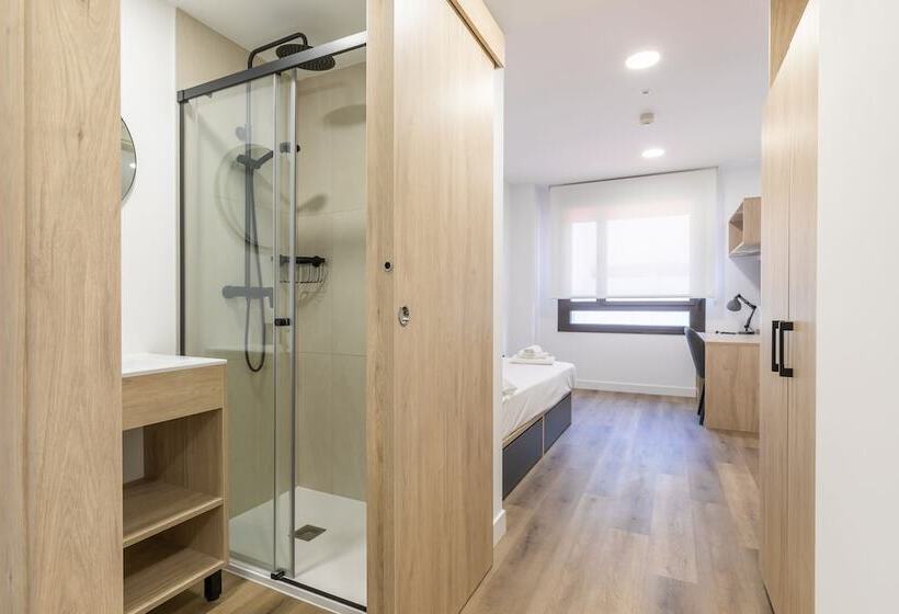 اتاق استاندارد یک نفره, Micampus Salcedo Student Residence