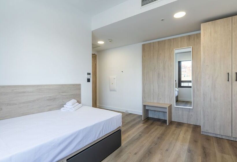 اتاق استاندارد یک نفره, Micampus Salcedo Student Residence