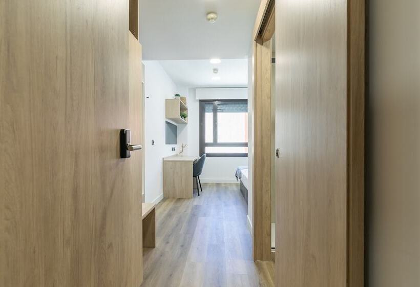 اتاق استاندارد یک نفره, Micampus Salcedo Student Residence