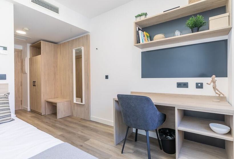 اتاق استاندارد یک نفره, Micampus Salcedo Student Residence