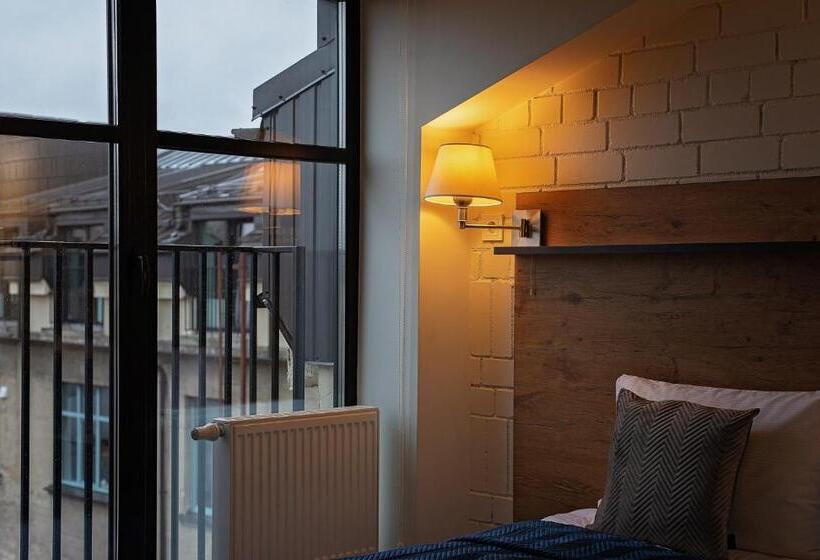 استودیوی استاندارد, Loft Inn Self Check In