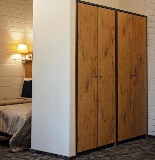 استودیوی استاندارد, Loft Inn Self Check In