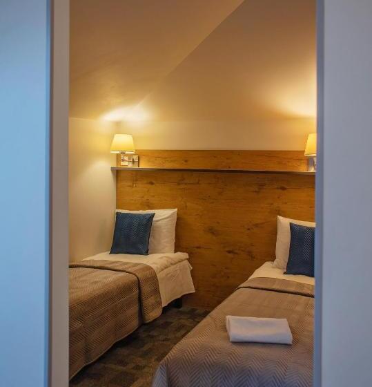 Economy Quadruple Room, Loft Inn Self Check In