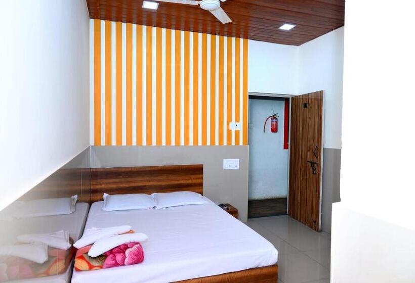 اتاق لوکس, P P Lodging