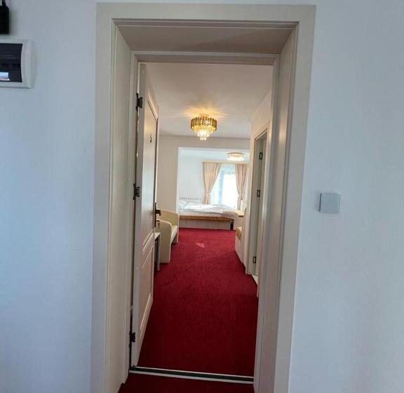 豪华三人间, Parc Pini Resort