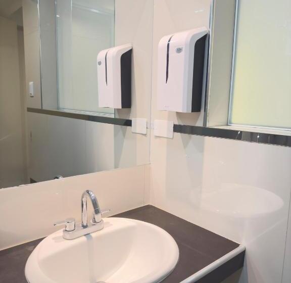 スタンダード4人部屋, Quechuas Peru