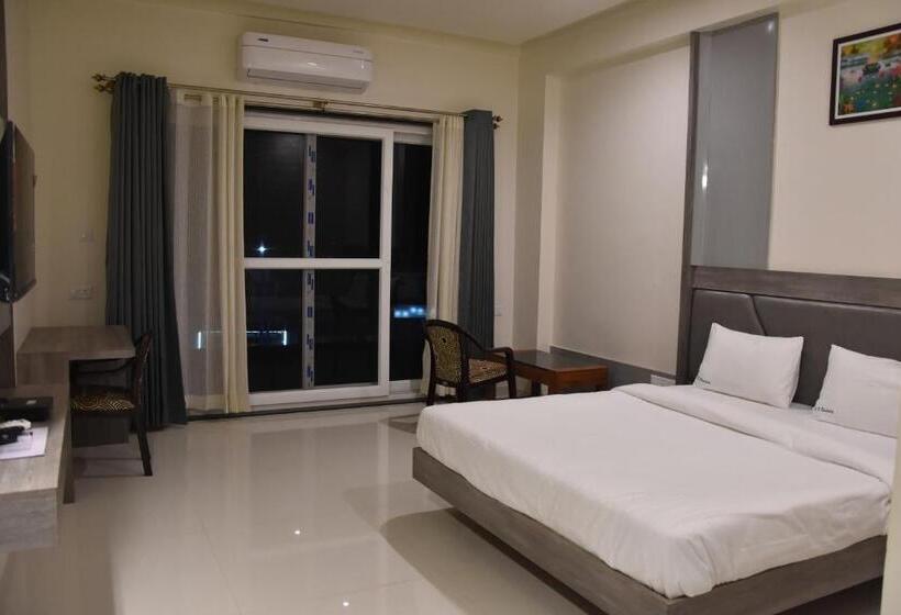 Quarto Deluxe, Rk Residency