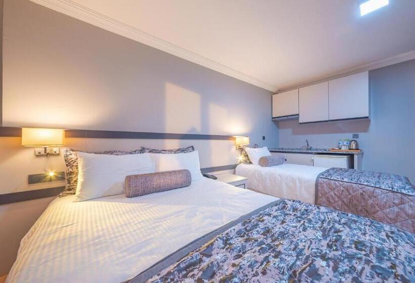 غرفة قياسية ثلاثية, Safranbolu çelebi̇ Otel