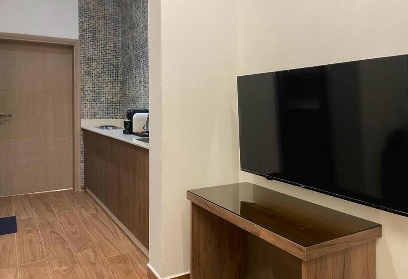 סוויטה, فندق ارجان بارك العزيزية Arjan Park