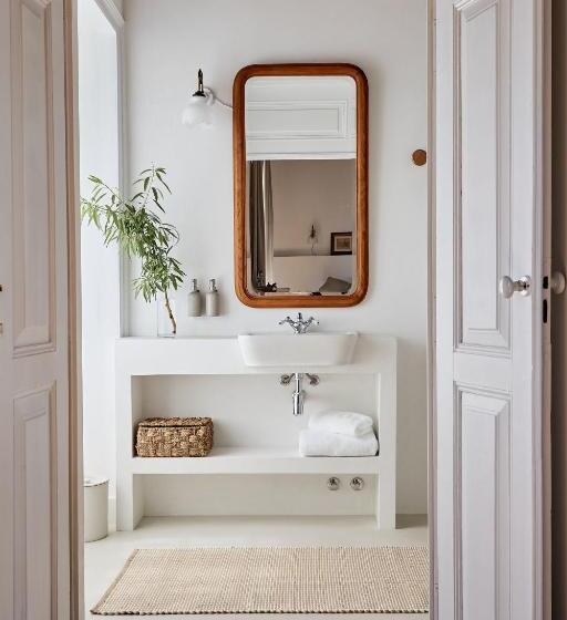 غرفة قياسية, Solar Do Bisavô