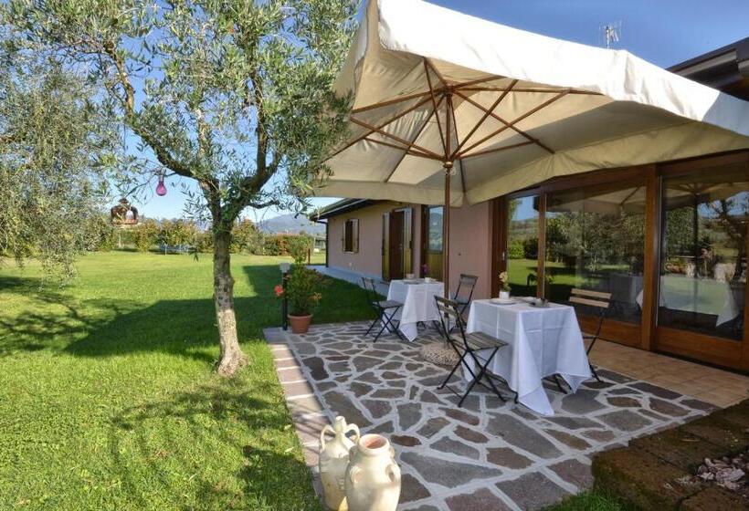 غرفة عائلية مطلّة علي الحديقة, Agriturismo Le Orchidee Di Corazza