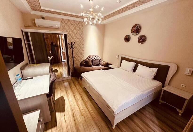 豪华房间, Asal Boutique