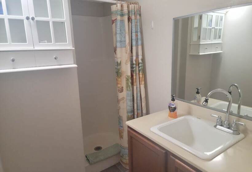 بنجلو قياسى, Beaufort Harbour Suites And Lodges