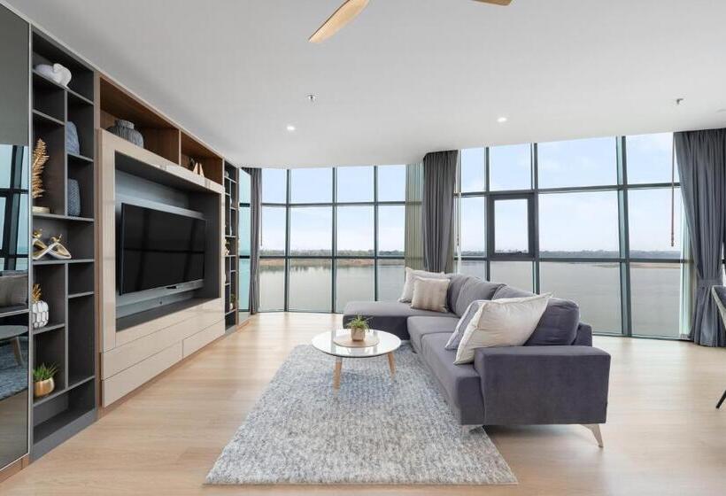 Family Suite, Naka Raj Escape