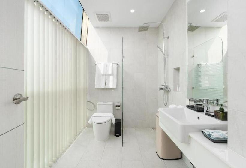 Номер Deluxe, Naka Raj Escape