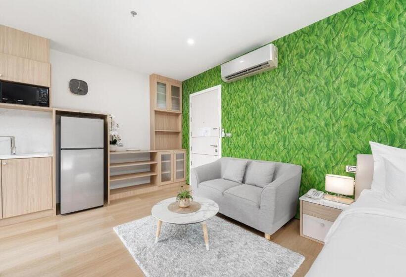 Номер Deluxe, Naka Raj Escape