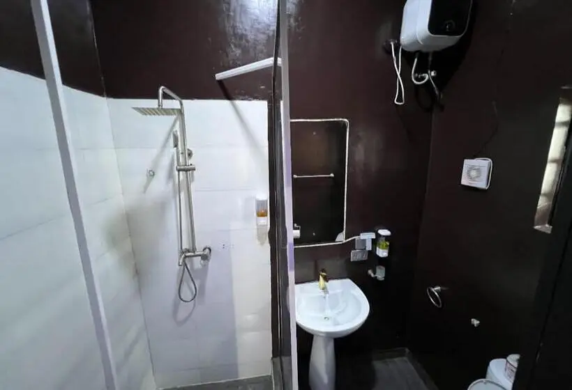اتاق استاندارد, Hq Hotel And Lounge