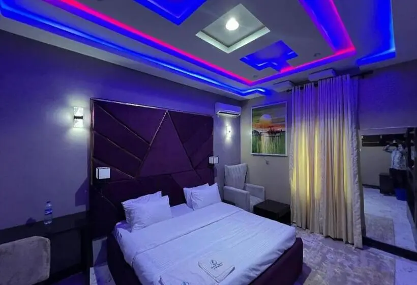 اتاق استاندارد, Hq Hotel And Lounge